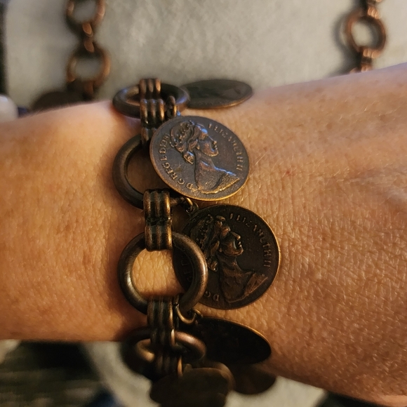 Vintage Copper Tone Foriegn Coin Charm Statement Necklace Bracelet Set Roman EUC - Picture 4 of 11